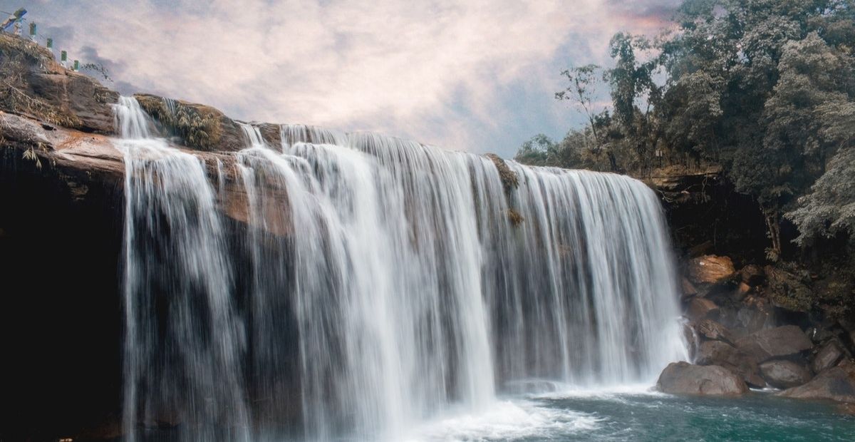 natural waterfalls of udaipur