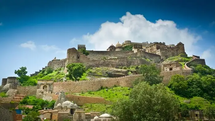Kumbhalgarh Fort: History & Adventure Await