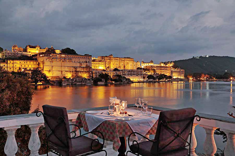 Lake side dining in Udaipur