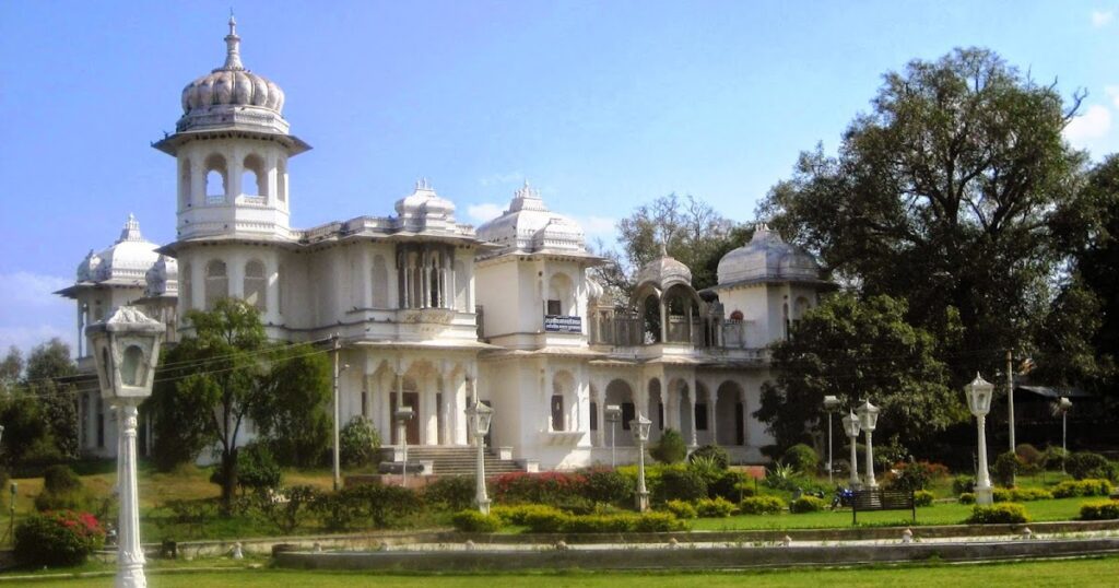 Architecture of Gulab Bagh Garden