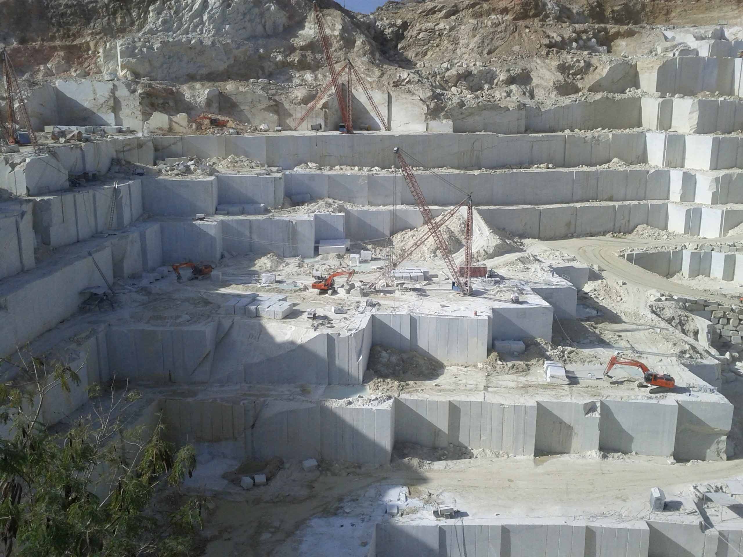 Why is Udaipur known as the land of minerals?